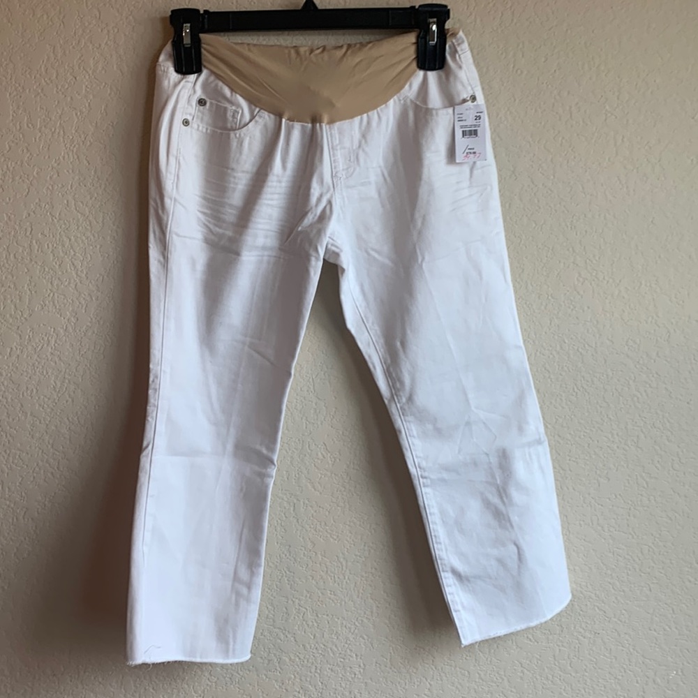 NWT Luxe Essential Denim Maternity Capri Jeans - Picture 1 of 10